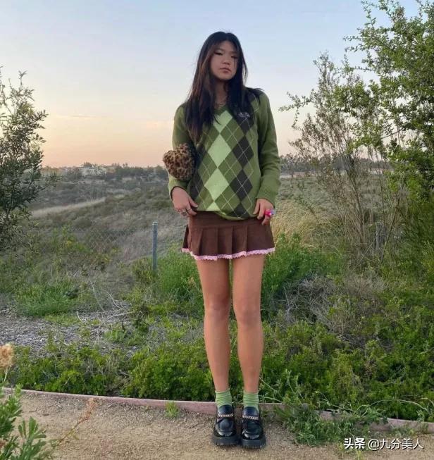 赵露思校园风穿搭,学院风穿搭赵露思最新