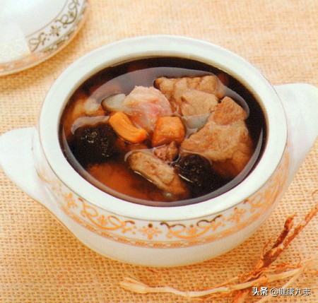 男朋友有黑眼圈该不该分手,男朋友有黑棘皮症要不要分手