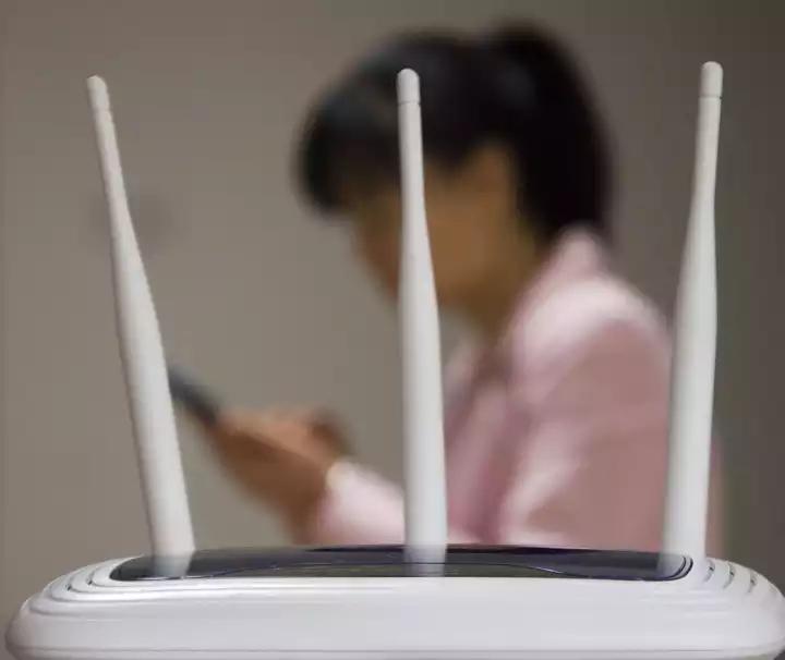 用微信查找wifi密码的方法,用微信扫描wifi后密码是哪个