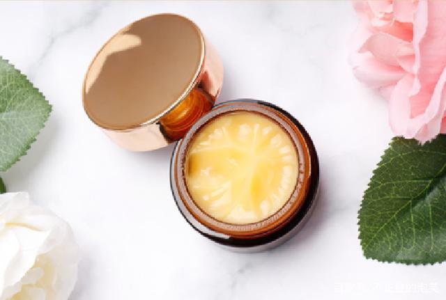 经常熬夜黑眼圈太重用什么护肤品,经常熬夜有细纹用什么眼霜好