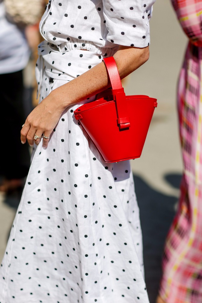 在永不过时和永不撞包之间，你会选哪个？