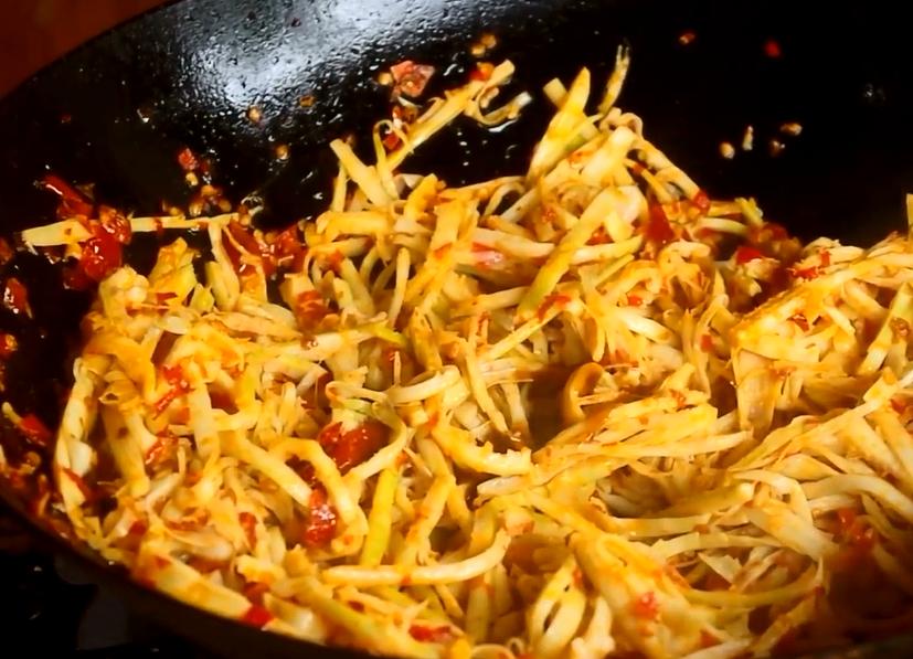 鲜竹笋怎么做好吃又简单家常做法,新鲜竹笋的做法大全家常菜窍门