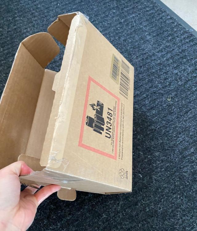 警惕!加拿大华人网购iPhone,却收到空盒子