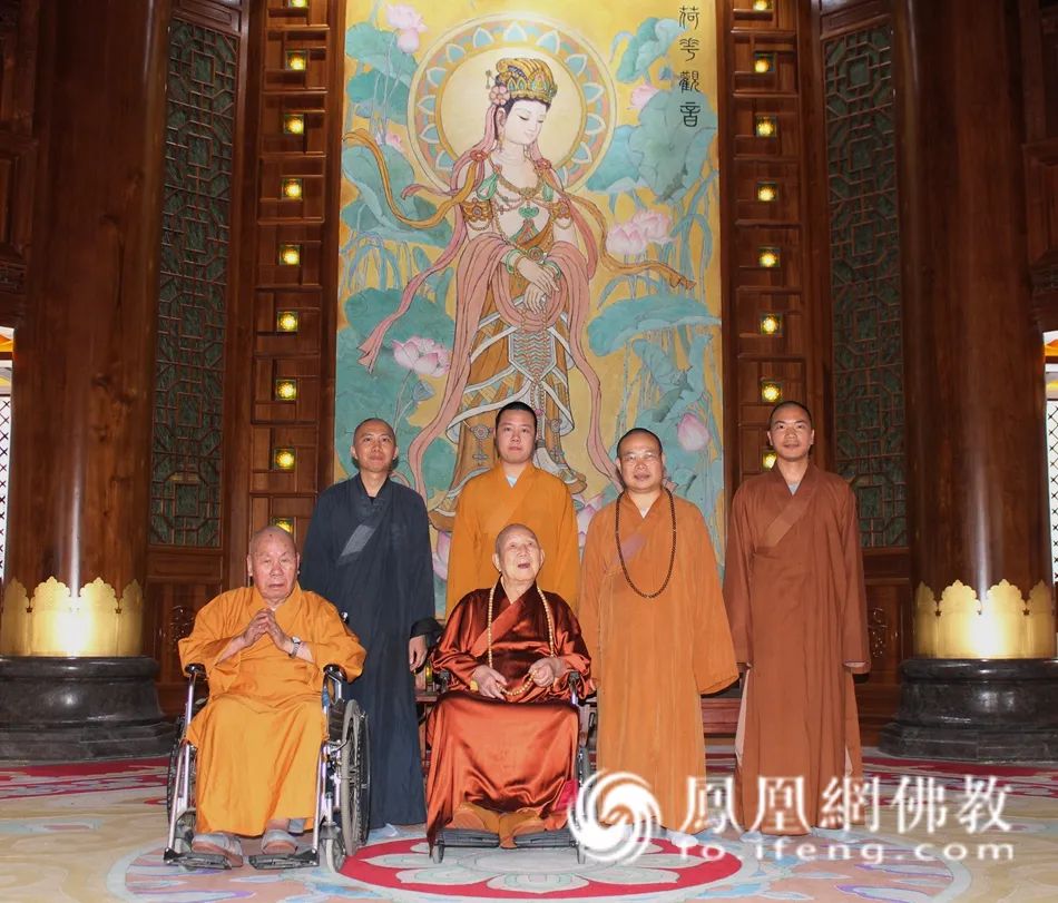 103岁高僧圆寂身影悬在空中,103岁高僧