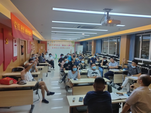 小区电梯大修还是换新,小区电梯老化更换电梯谁掏钱