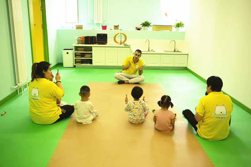 想加盟早教班应该怎么联系,想加盟育婴馆