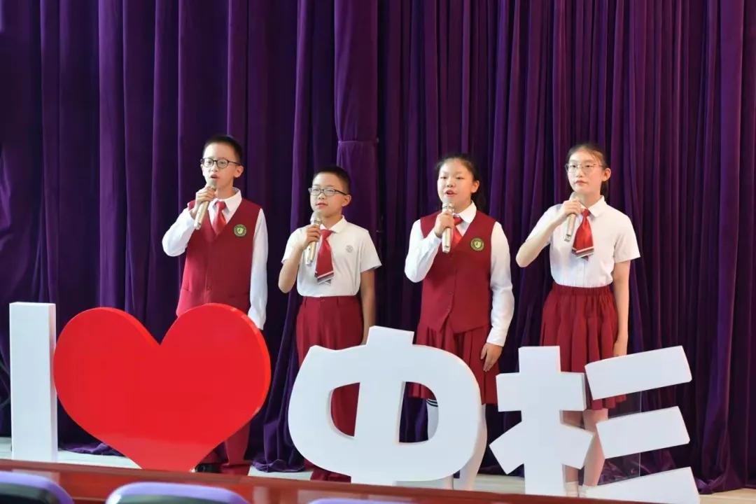 左手国学，右手英语，中杉学校真不一般