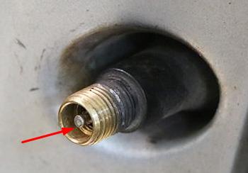 轮胎气门嘴如何选择,汽车轮胎气门嘴什么样的好