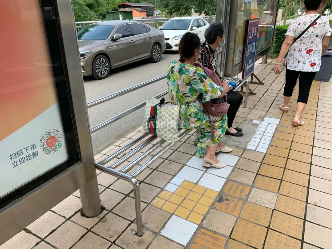 成都二圈层公交车对比,成都二圈层双流和龙泉谁更强