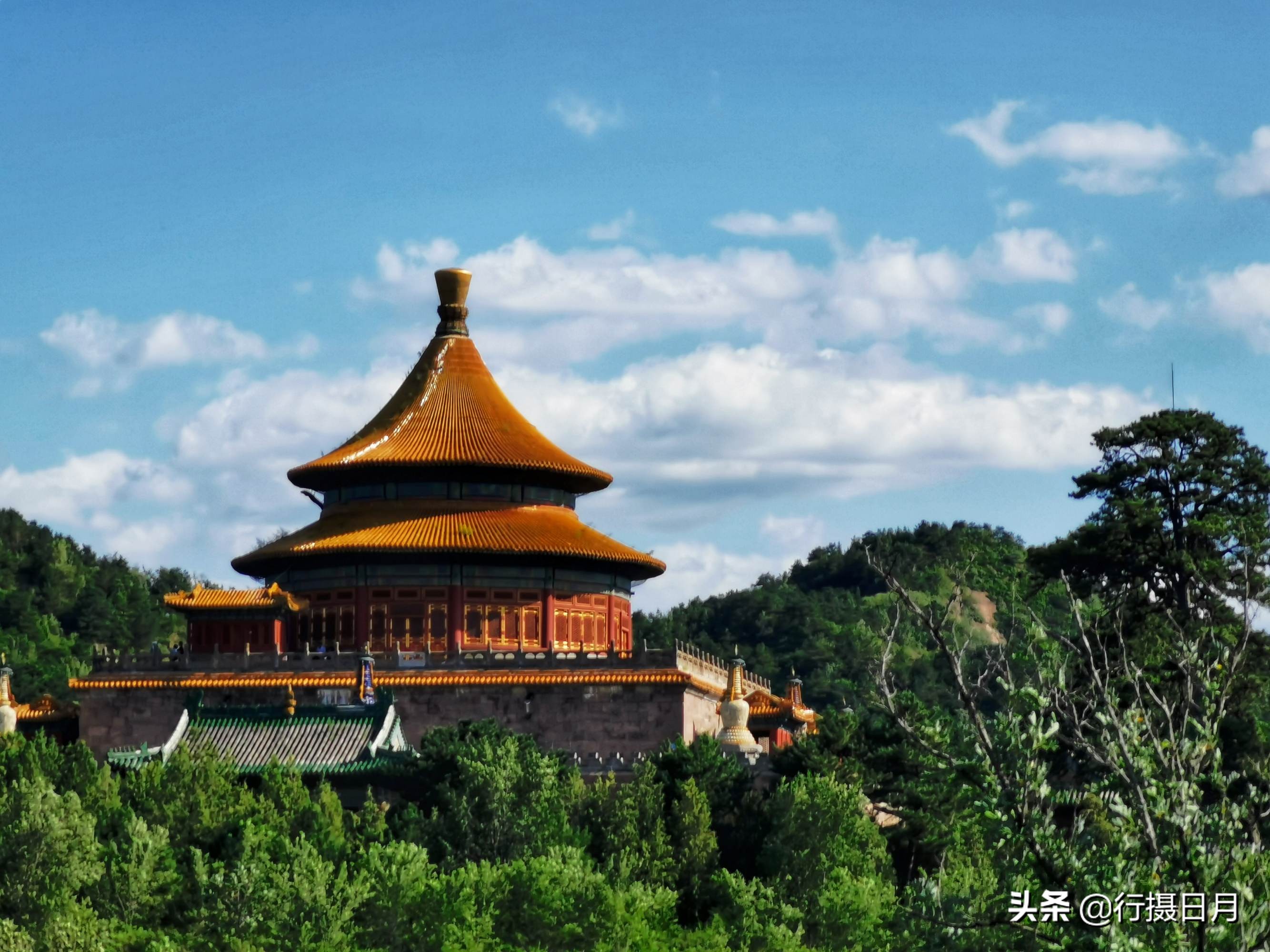 大自然鬼斧神工奇特山峰,大自然的鬼斧神工造就的奇峰怪石