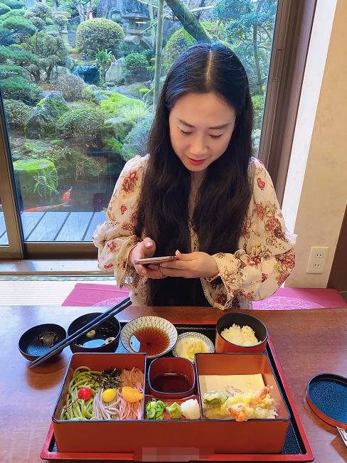 44岁芙蓉姐姐近况:从万民嘲笑到低调富婆,她才是最清醒的那一个