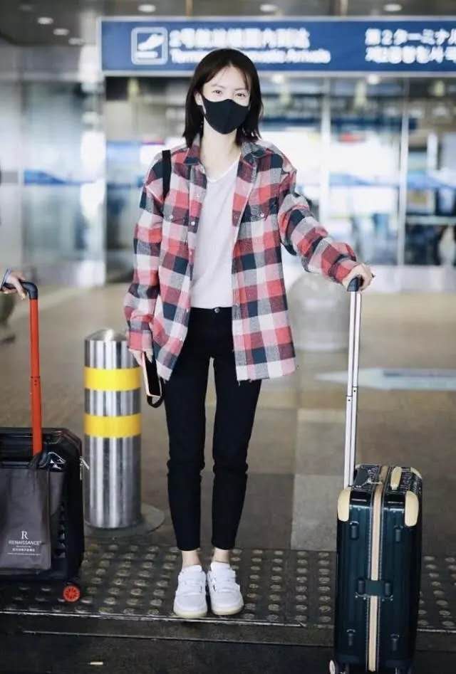 金晨私服穿搭,金晨日常服装穿搭