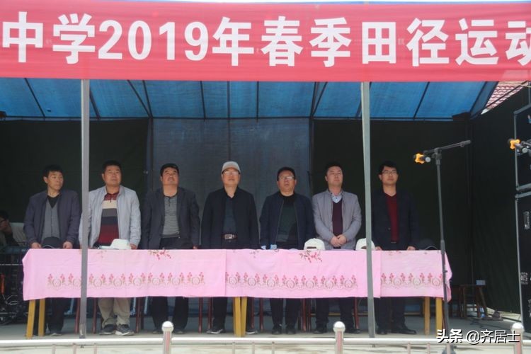 杩愬姩鍋ュ効鏄捐韩鎵嬫椂浠i獎瀛愮珵椋庢祦,杩愬姩鍋ュ効璧涘嚭椋庨噰璧涘嚭鎷兼悘