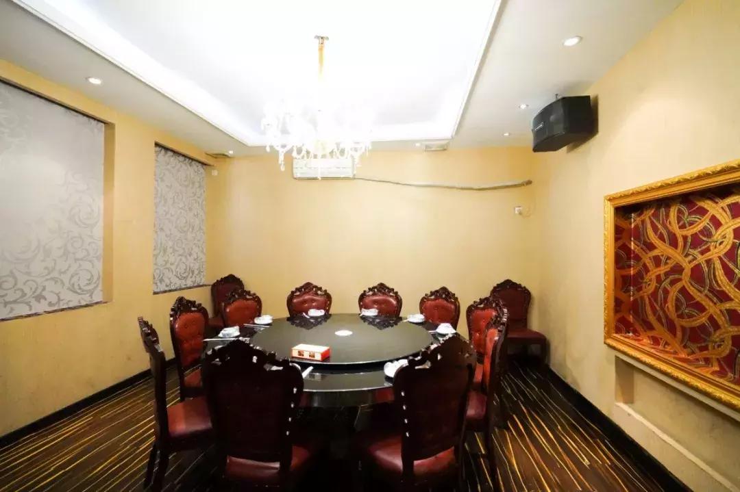 济南比较正宗的烤全羊,吃遍济南烤全羊