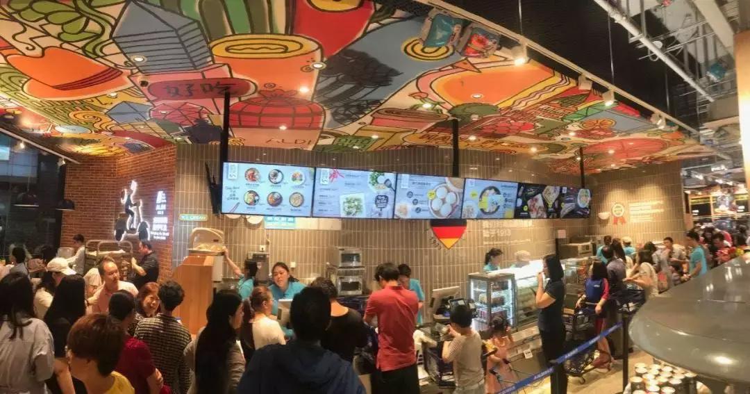 全球最大超市抢购潮,全球最便宜的超市100元