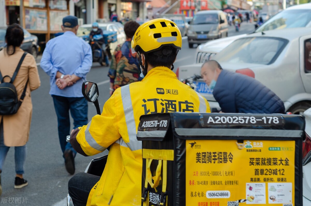 200公里续航纯电动小车,续航200公里左右的电动车价格