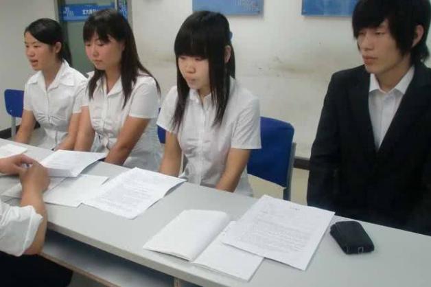 上海职场：一瓶啤酒，如何在最短时间倒出来？90后方法最快被录取