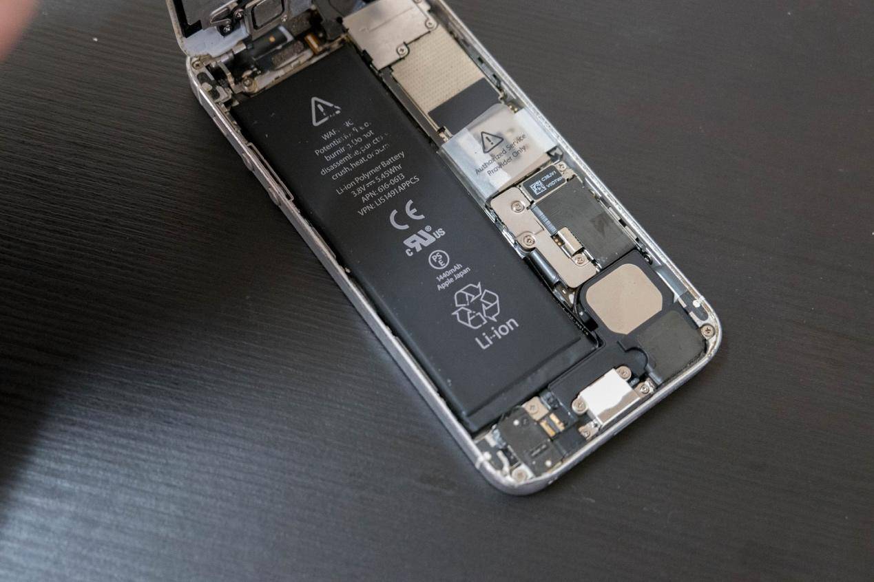 苹果换马拉松电池测评,iphonexr换马拉松电池