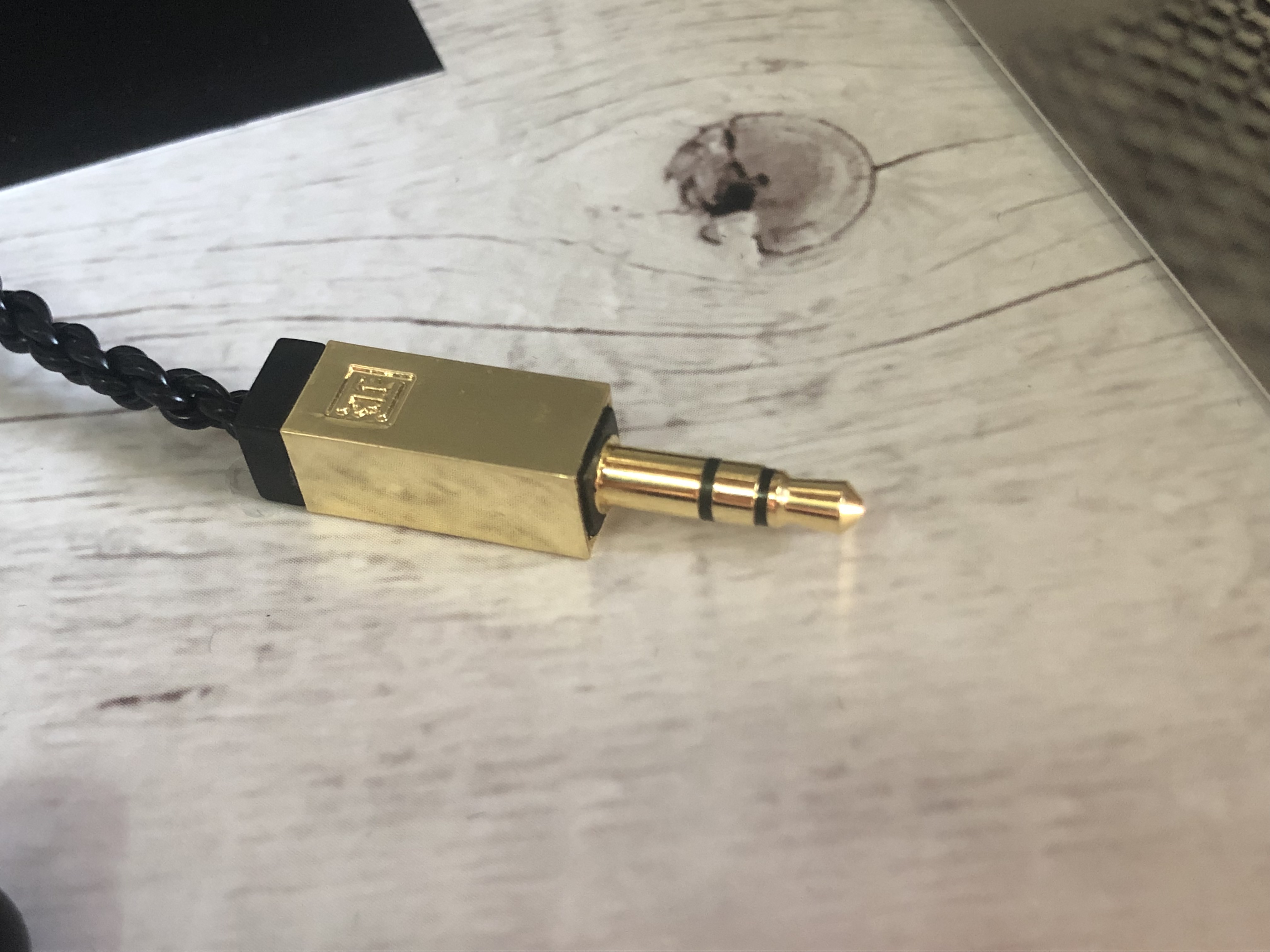 以爱之由,赋予潘多拉之名-巫潘多拉女性耳机体验