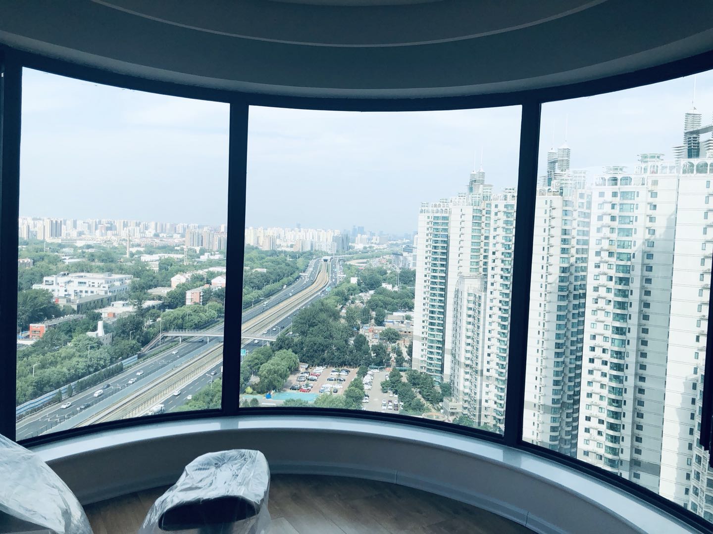 10小时全程体验开荒保洁之后，才发现这活很重要但真的不好做