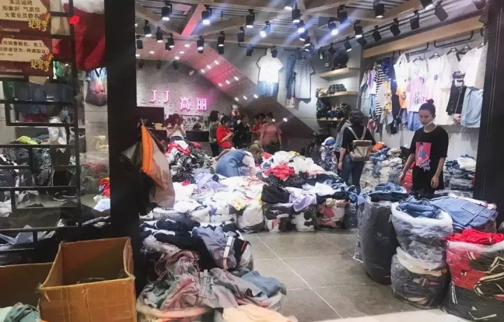 沧州服装批发市场哪个最大和便宜,广州服装服装批发市场