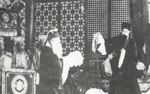 孟小冬下嫁梅兰芳,冬皇孟小冬和梅兰芳