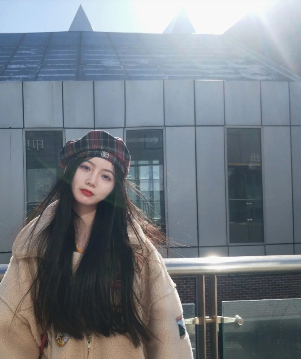 冬天女生帽子搭配,冬天帽子搭配衣服的技巧