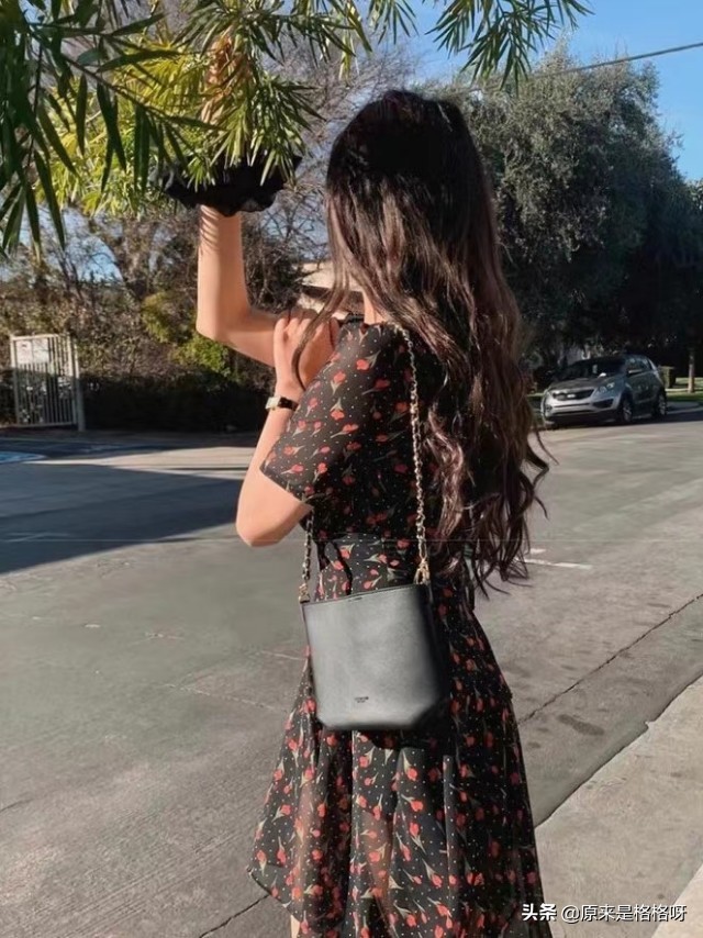 洋气小姐姐连衣裙,韩国东大门法式减龄碎花连衣裙