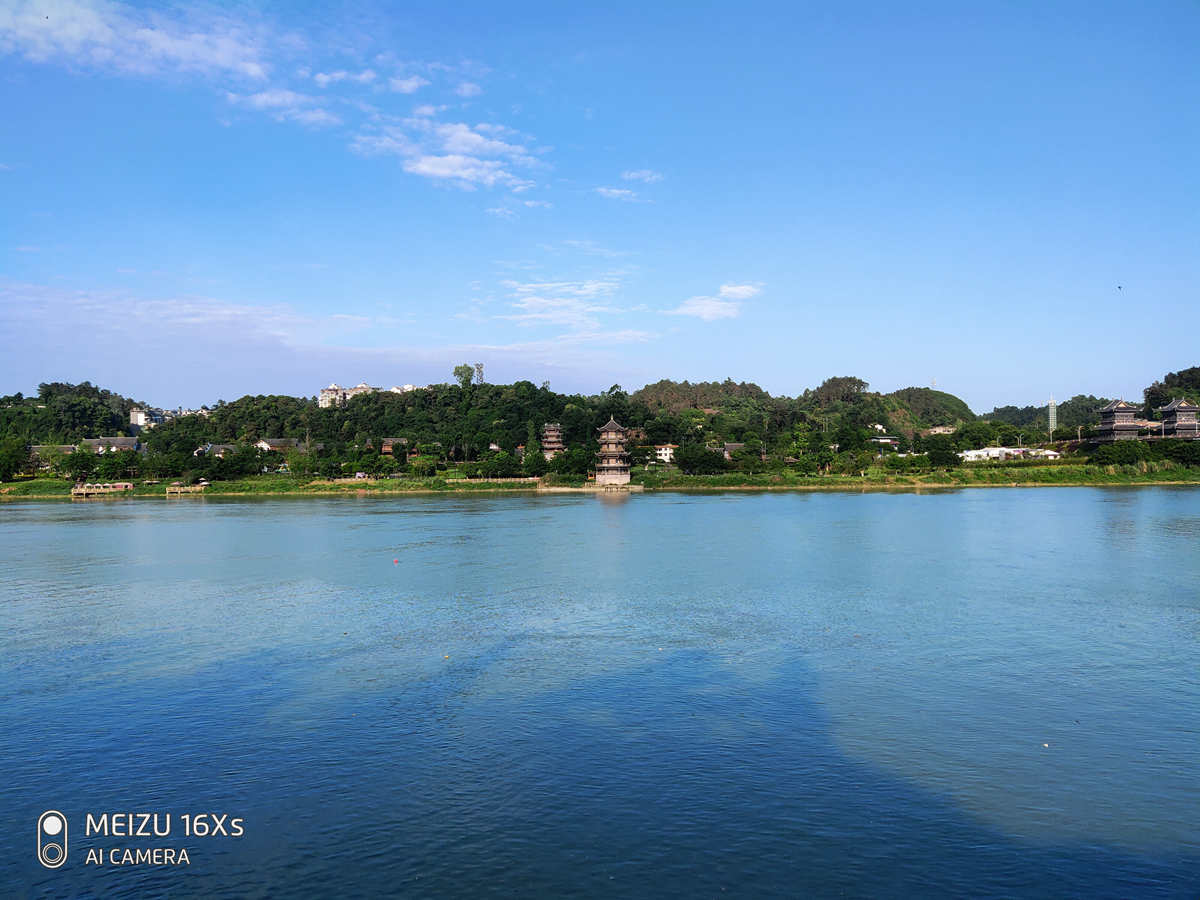 魅族16xs前置摄像拍照好模糊,千元三轴航拍机