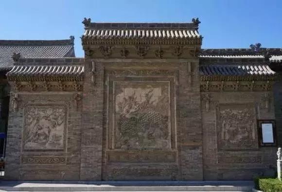 进门就是一堵墙的房子好吗,为什么宅院进门有一堵墙