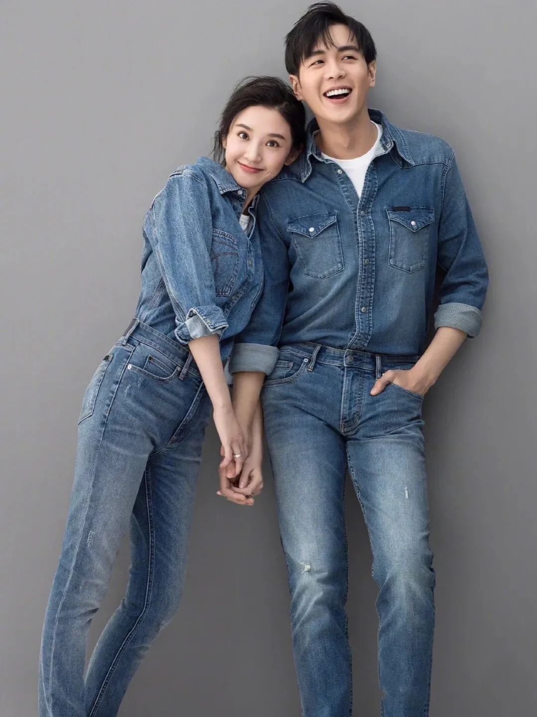 复古街拍拍婚纱照姿势,跟着明星get婚纱照万能姿势