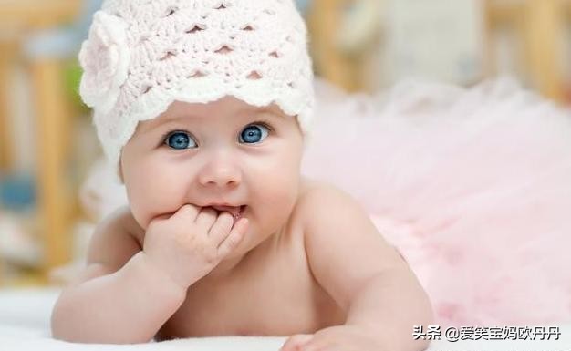 眼屎糊住眼睛睁不开小孩,宝宝眼屎多眼睛睁不开怎么擦掉