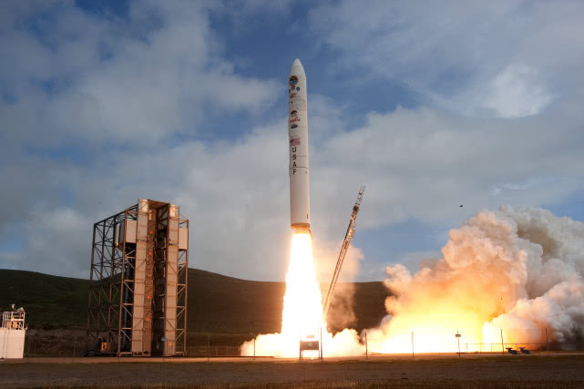 东风17军事技术,东风17在军事领域的运用