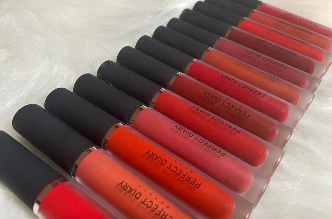 完美日记黄黑皮素颜唇釉,完美日记哪款口红适合素颜