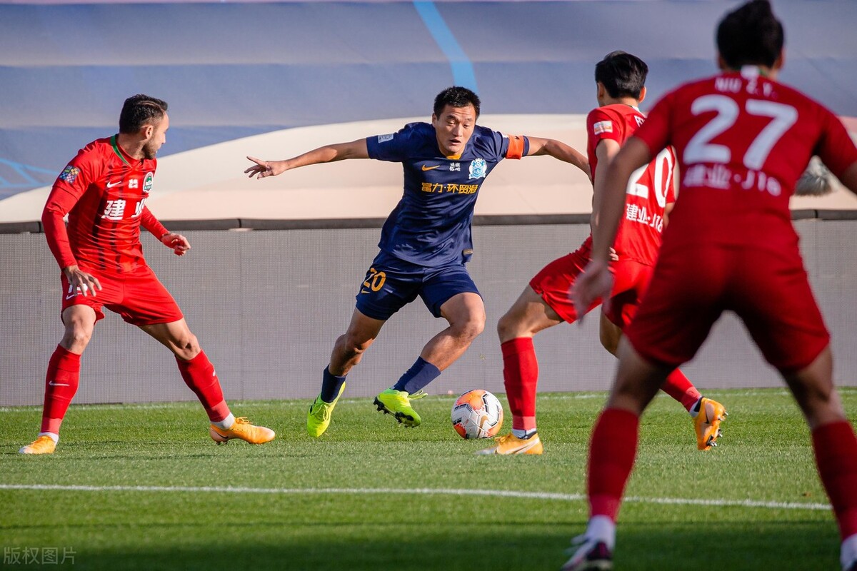 唉！中国足球又有搞笑事情：四川足协主席非专业出身，要恶补知识