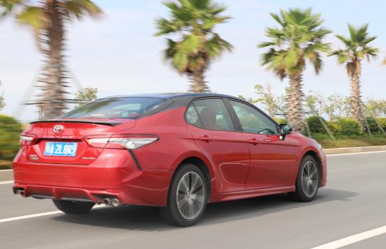 懂你所想，玩转第八代凯美瑞的极致操控