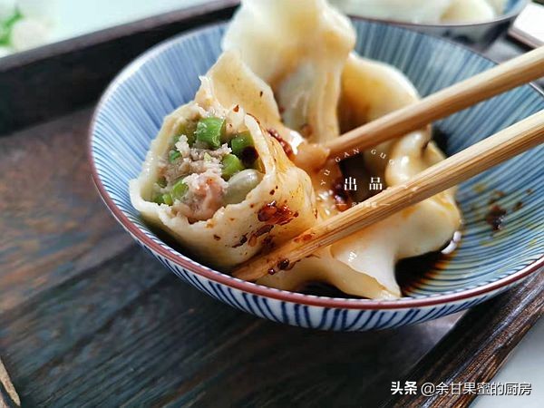 豆角饺子馅炒一下放什么调料好吃,豆角胡萝卜鸡蛋饺子馅怎么做好吃