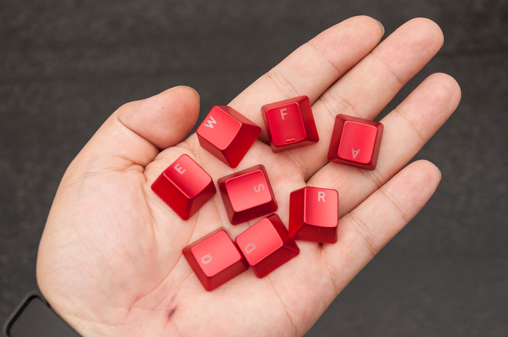 星脉x1银轴键盘开箱,血手光轴机械键盘评测