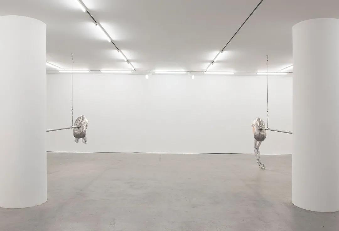 伊万娜,伊万娜吉他