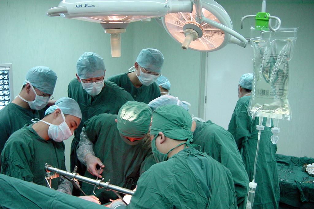 食管病变是良性的多还是恶性的多,食管瘘的临床表现