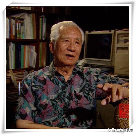 击落日机8.5架的抗战英雄，92岁病逝美国，有个妹妹叫王光美