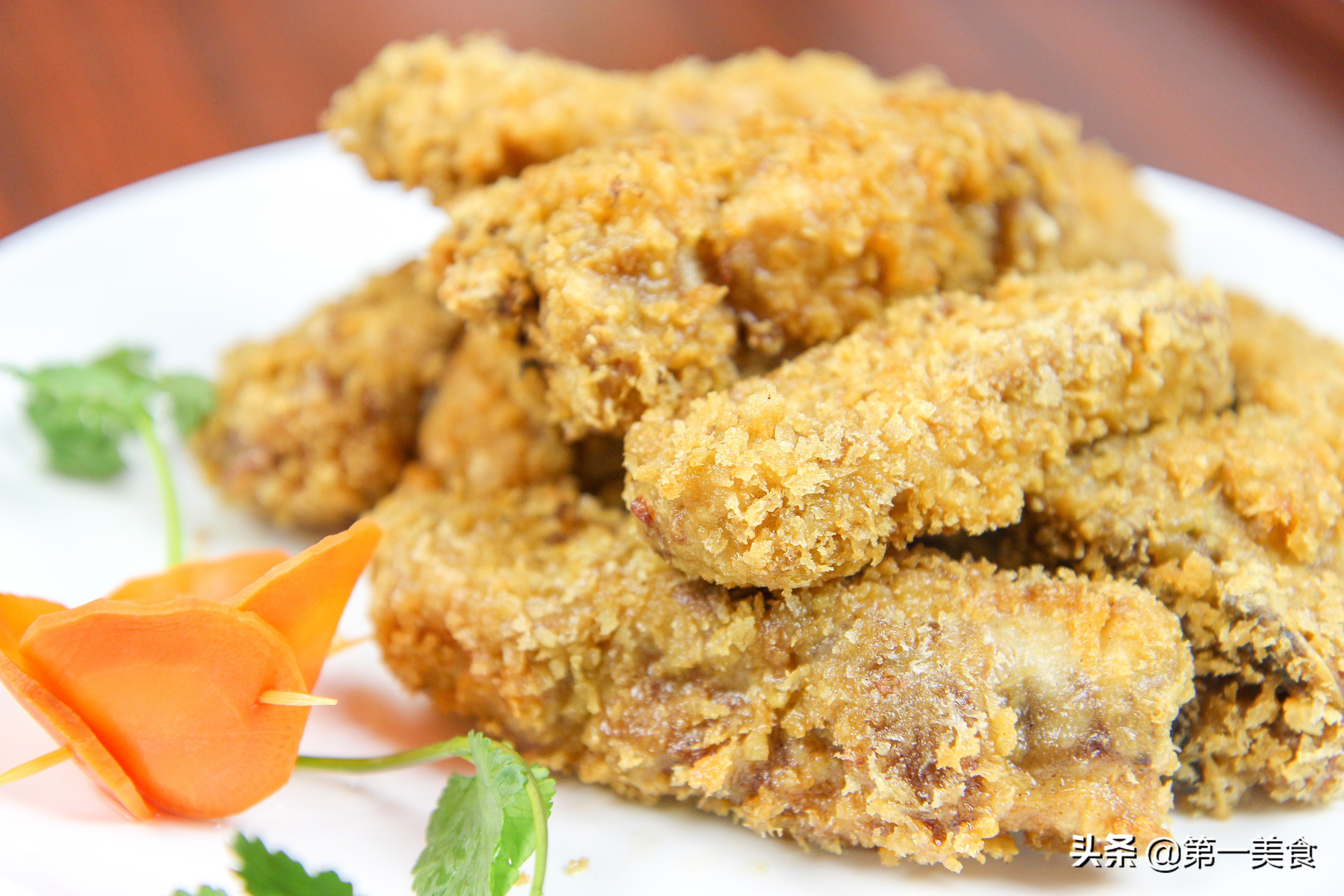 蒜香排骨厨师腌制,厨师长手把手演示蒜香排骨做法