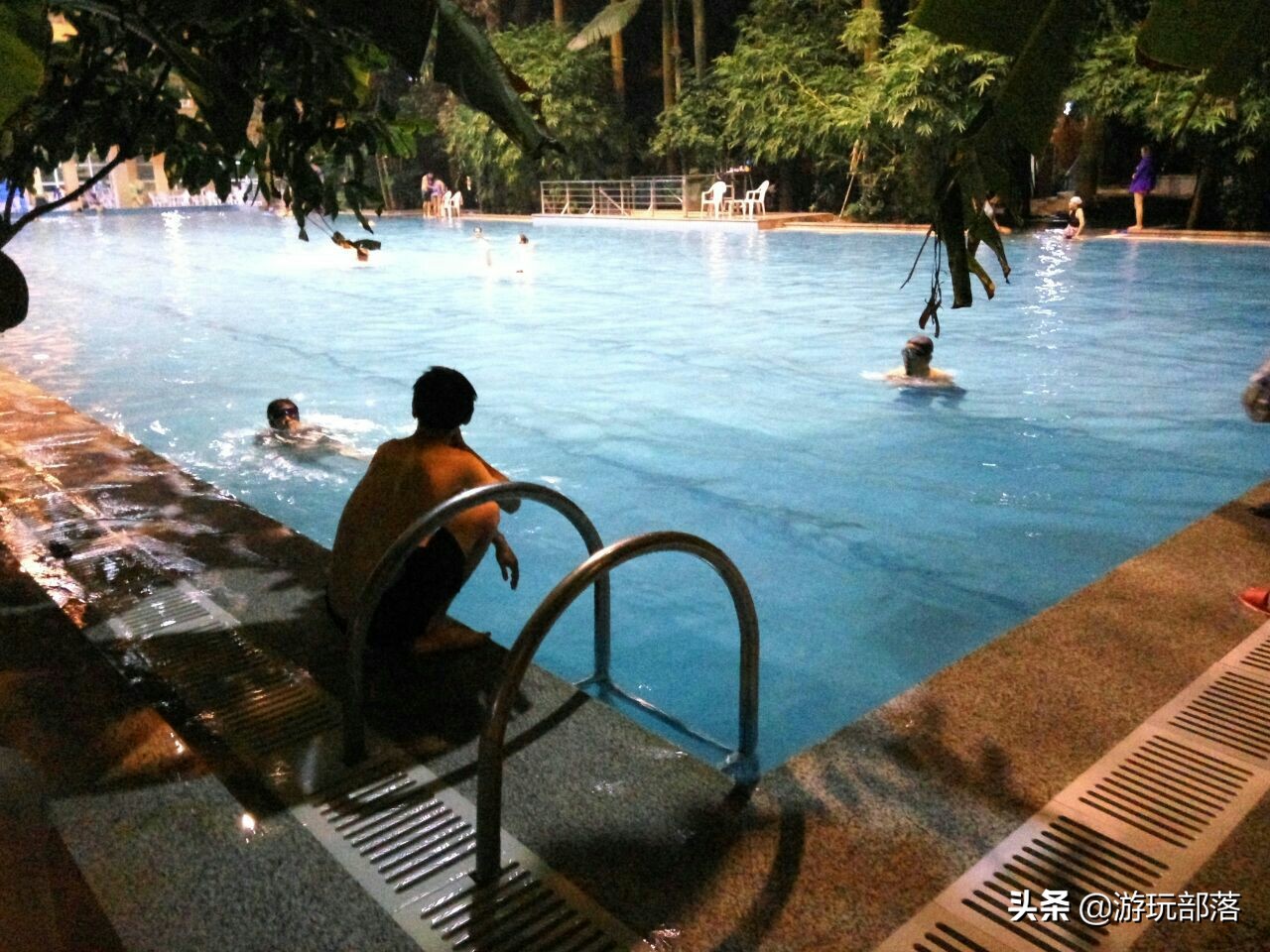 大连成园温泉山庄玉佛寺,旅游部落