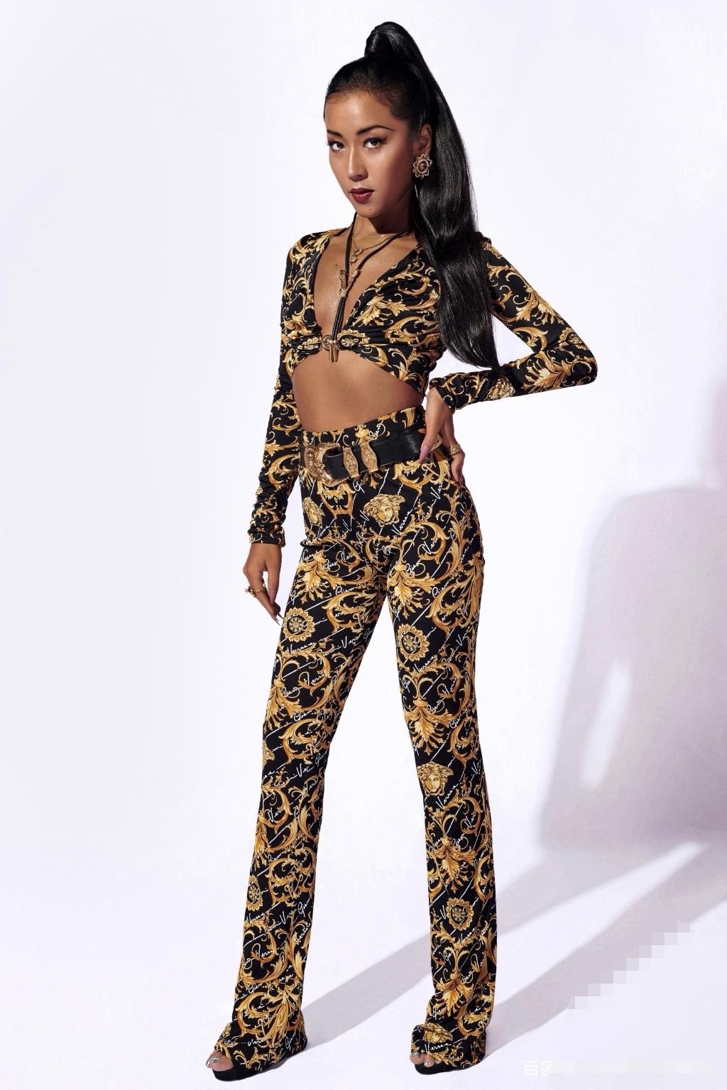 吉克隽逸长发高马尾,吉克隽逸双麻花辫