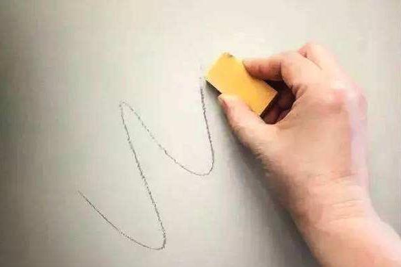 吸烟使白墙发黄怎么办,吸烟墙面发黄咋处理