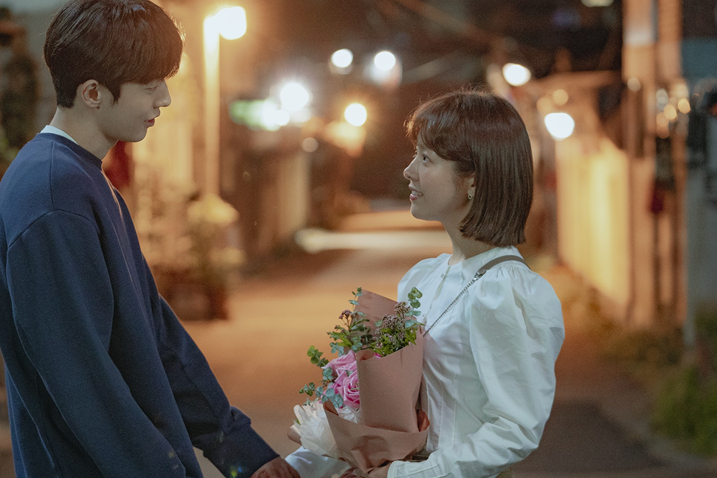 异性关系再好也不应该做这三件事,异性关系再好这些事绝对不能做