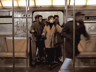 为什么女生平时要穿3角裤,女生为什么只能穿三角裤