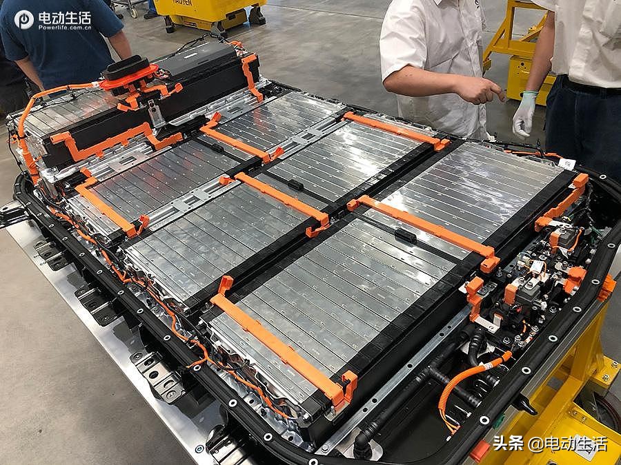 微蓝7超级“芯“深度解析!LG电芯/智能温控/高安全性