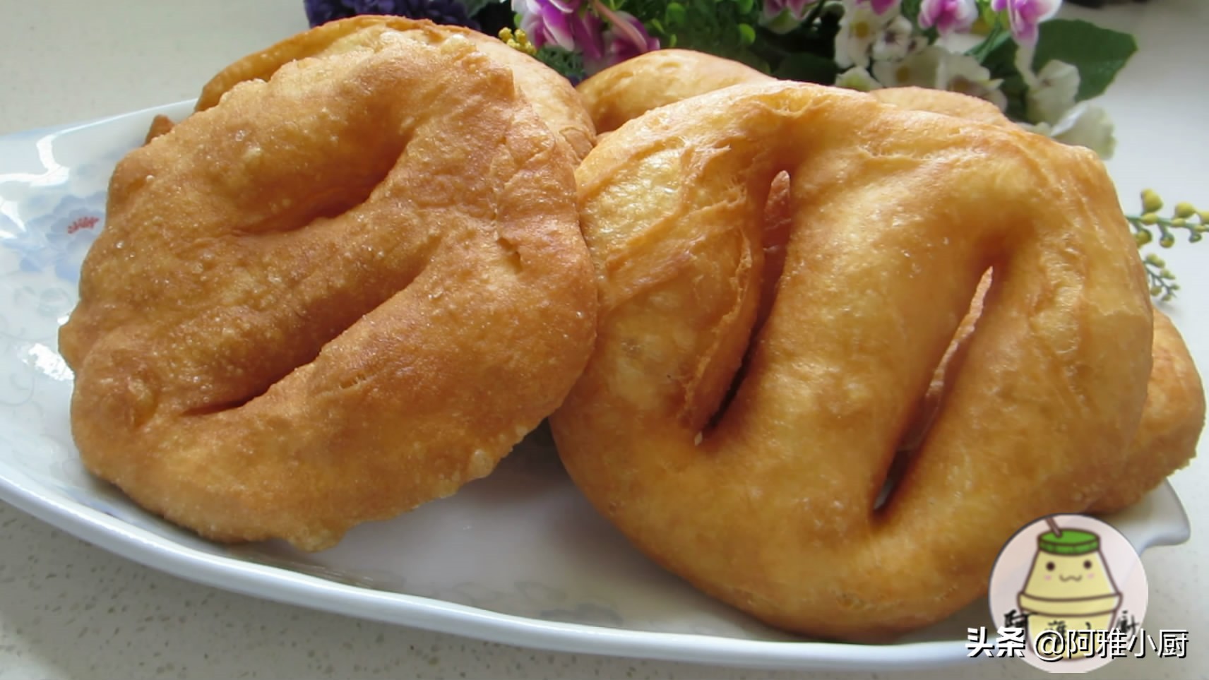油饼怎样做吃着不油,油饼怎么做又软又香蓬松不醒面