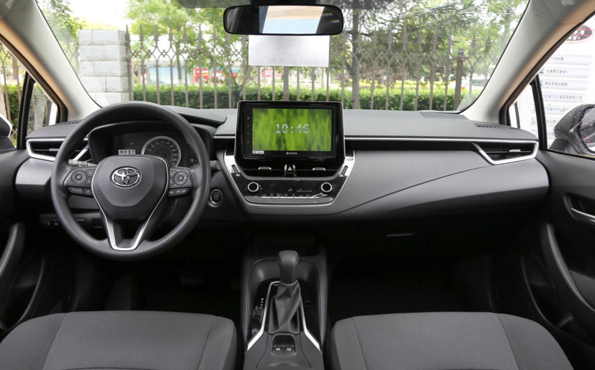 全新轩逸对比新款卡罗拉,2020轩逸和全新卡罗拉